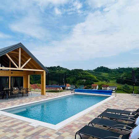 Holiday House Adamo Selno Екстер'єр фото