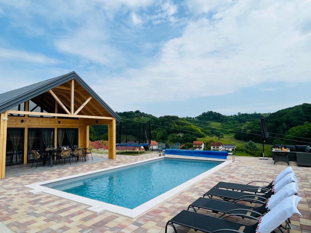 Holiday House Adamo Selno Екстер'єр фото