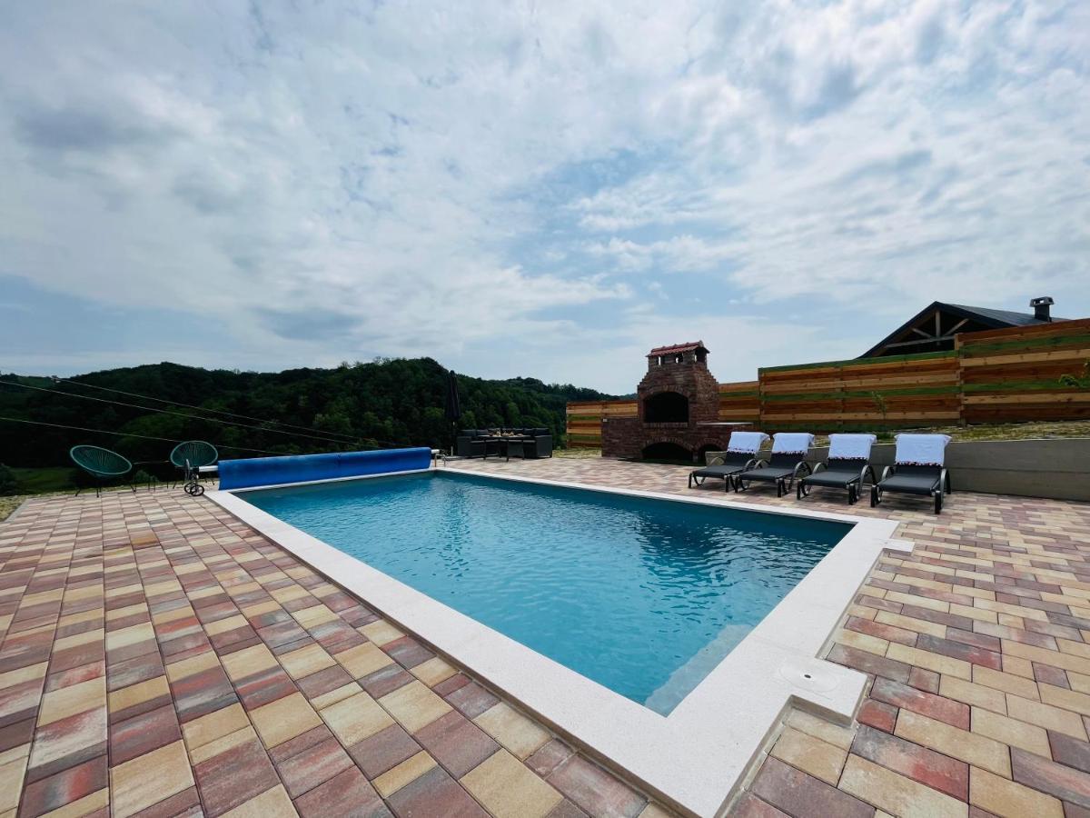Holiday House Adamo Selno Екстер'єр фото