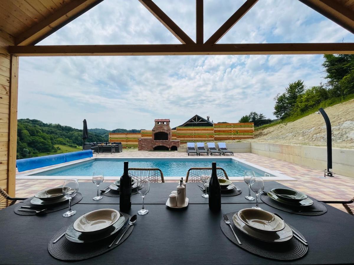 Holiday House Adamo Selno Екстер'єр фото
