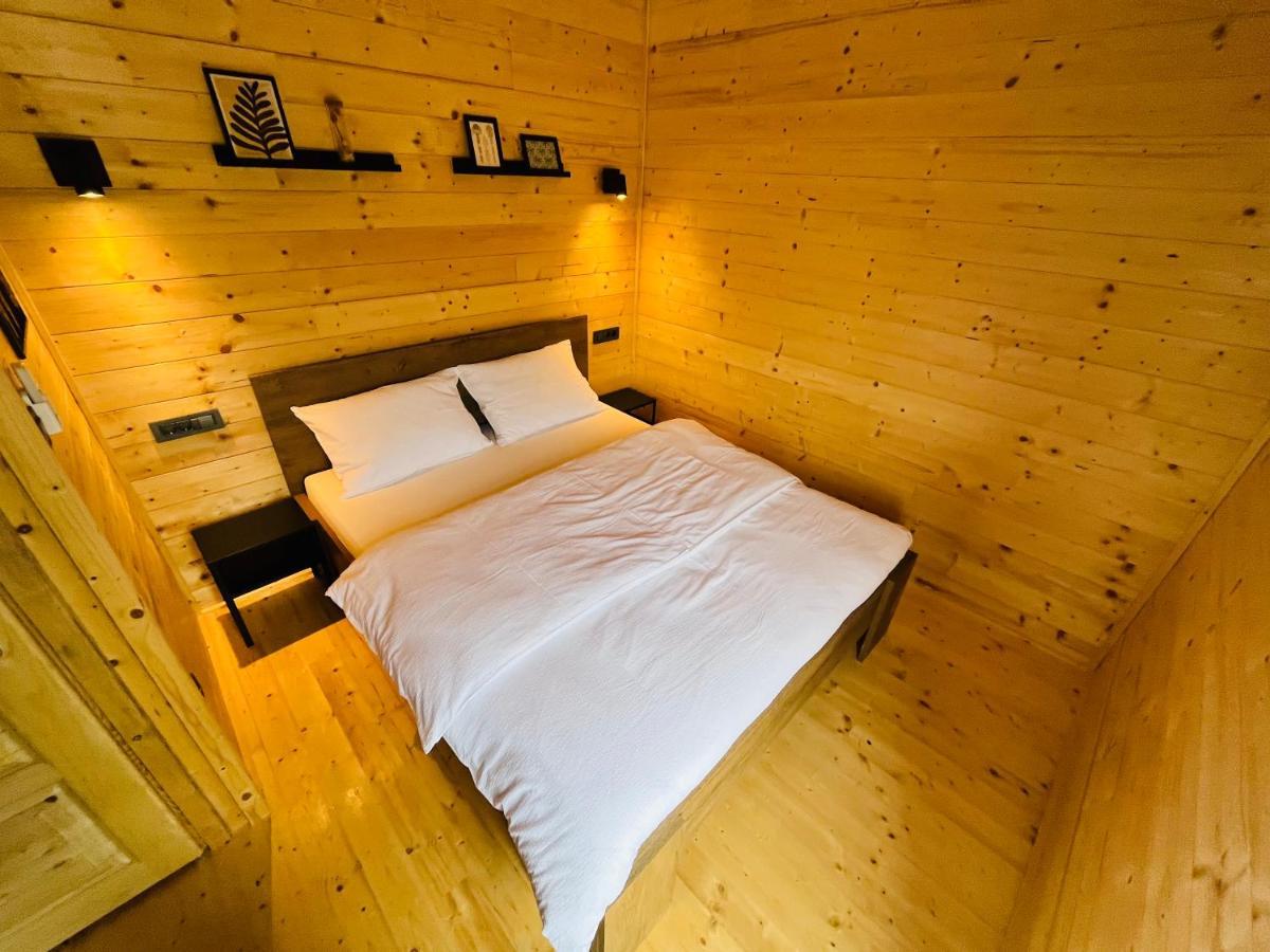 Holiday House Adamo Selno Екстер'єр фото